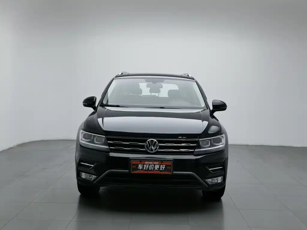 Volkswagen Tiguan L — фото 3