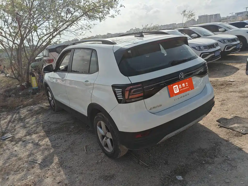 Volkswagen T-Cross — фото 9