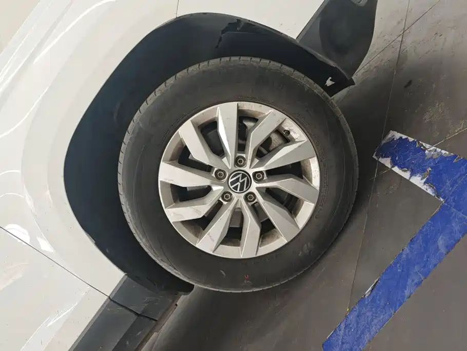 Volkswagen Tharu — фото 6