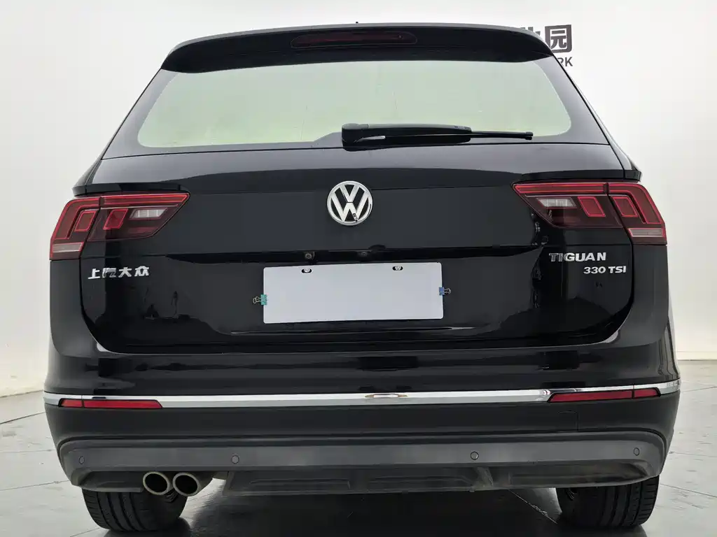 Volkswagen Tiguan L — фото 6