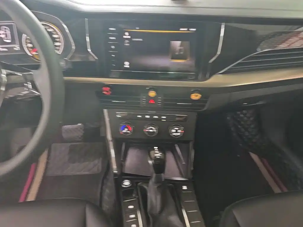 Volkswagen Passat — фото 13