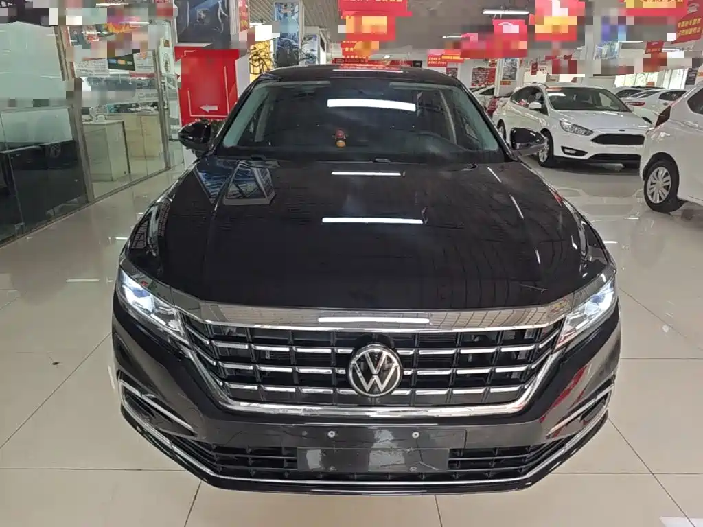 Volkswagen Passat — фото 3