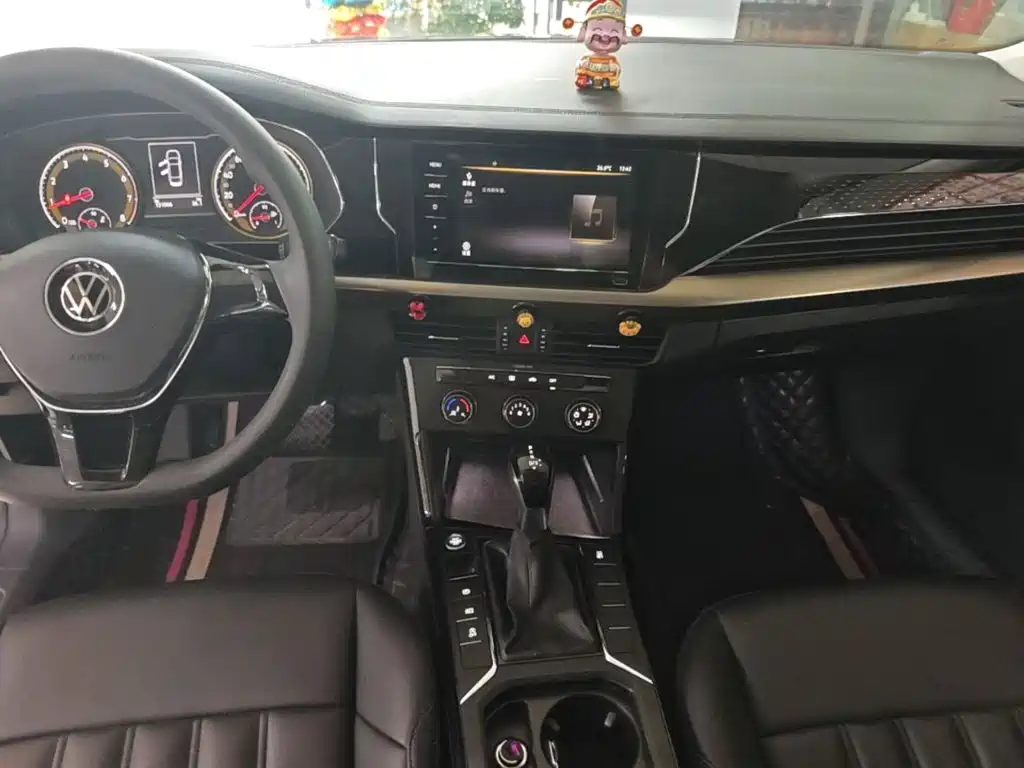 Volkswagen Passat — фото 10