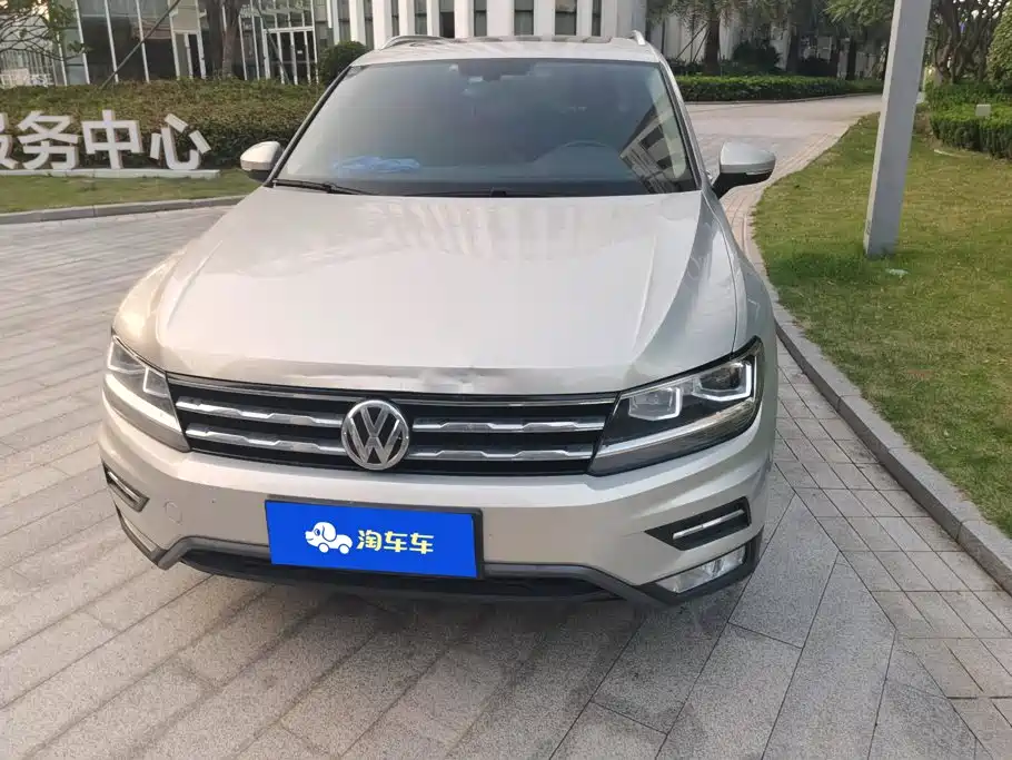 Volkswagen Tiguan L — фото 2