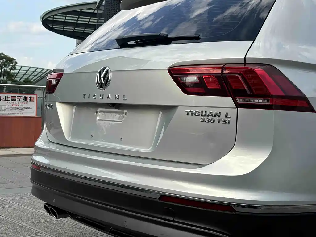Volkswagen Tiguan L — фото 18