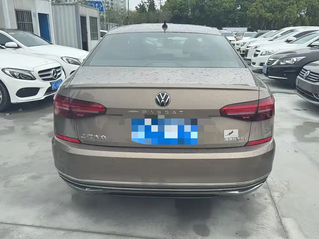 Volkswagen Passat — фото 6