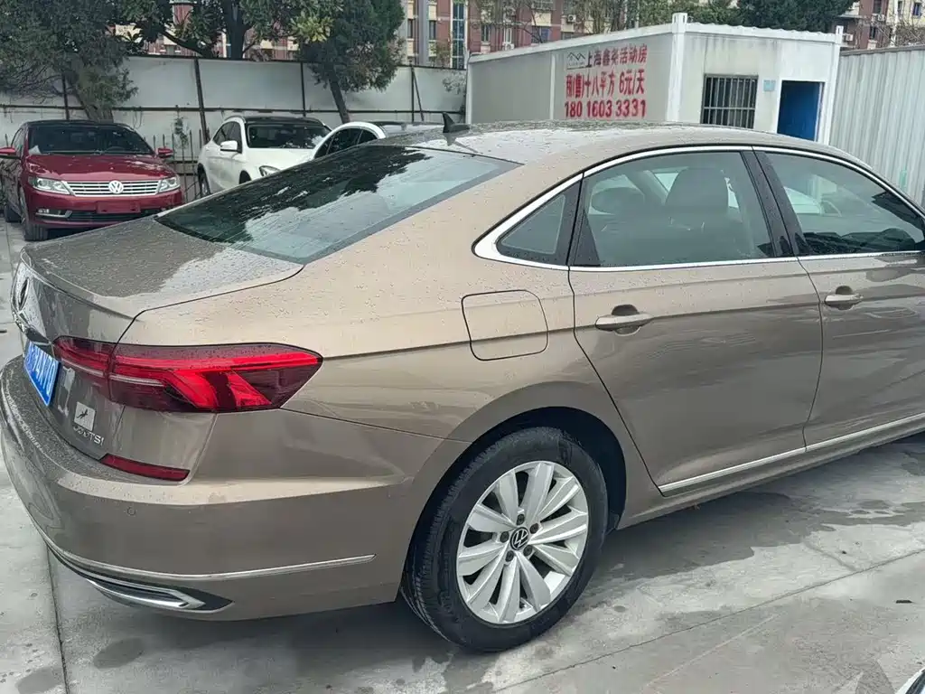 Volkswagen Passat — фото 8
