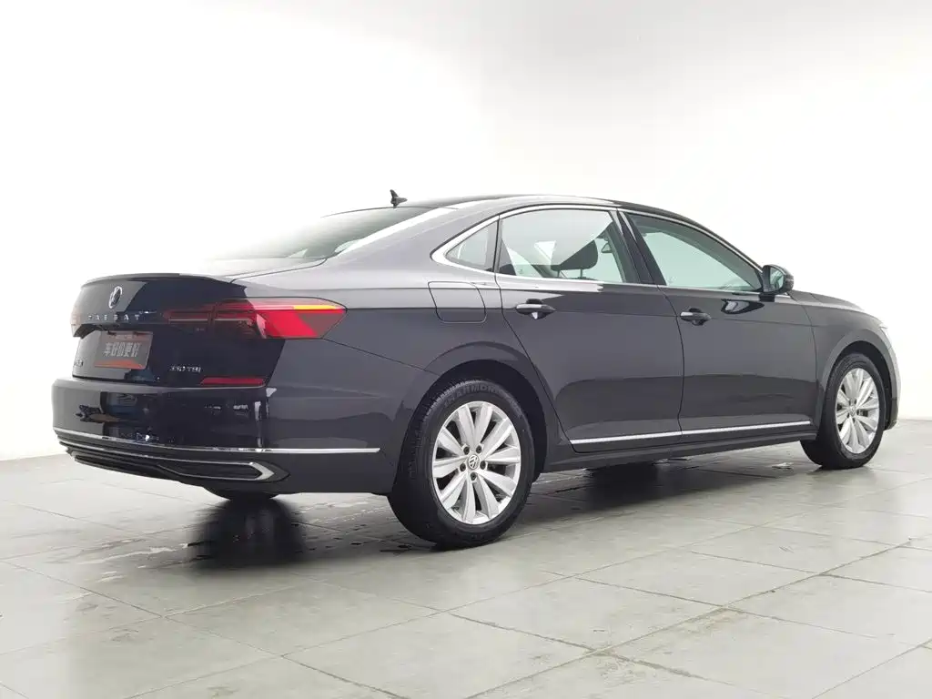 Volkswagen Passat — фото 2