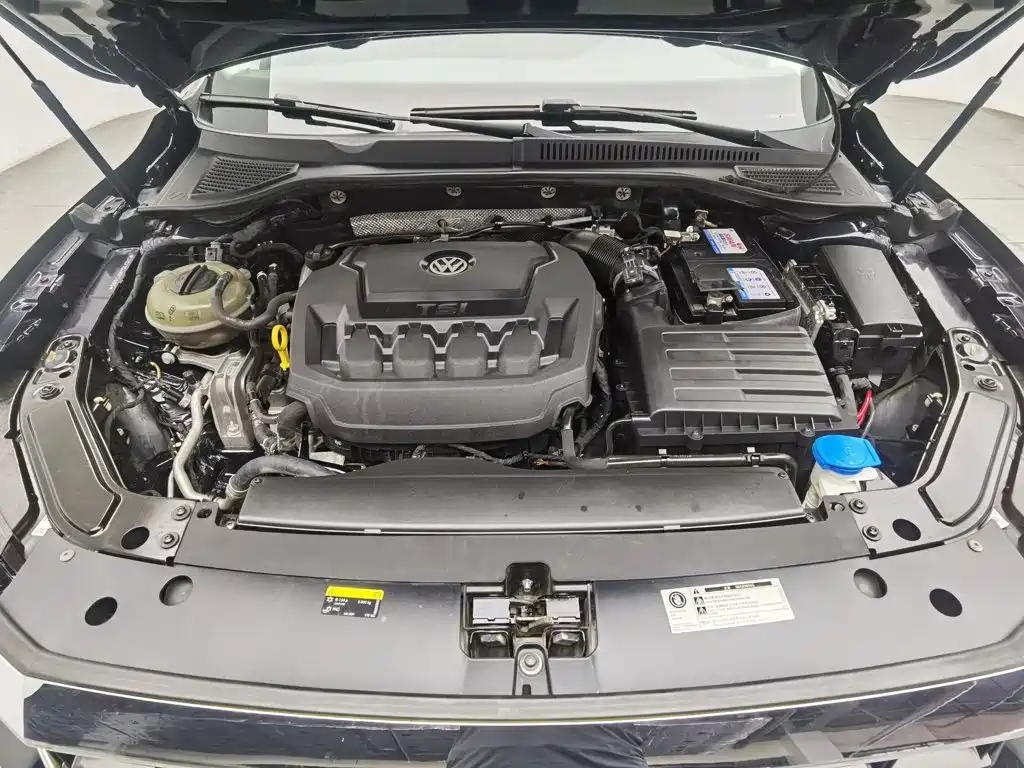 Volkswagen Passat — фото 21