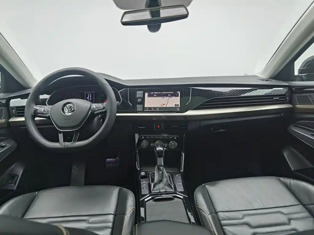 Volkswagen Passat — фото 7