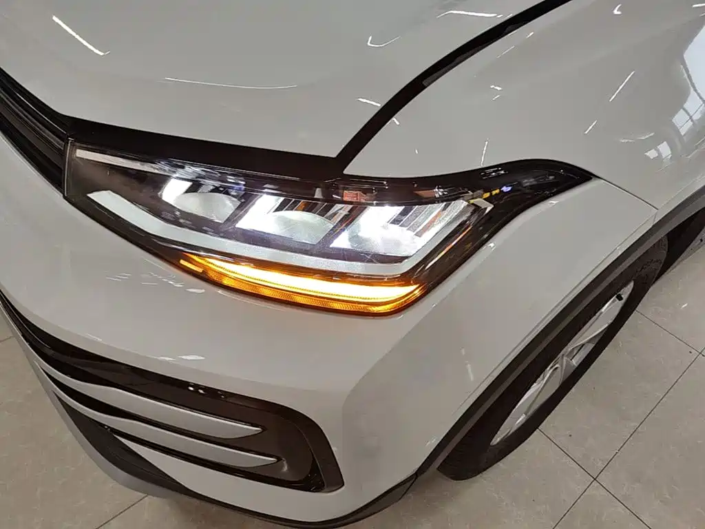 Volkswagen Tharu — фото 24