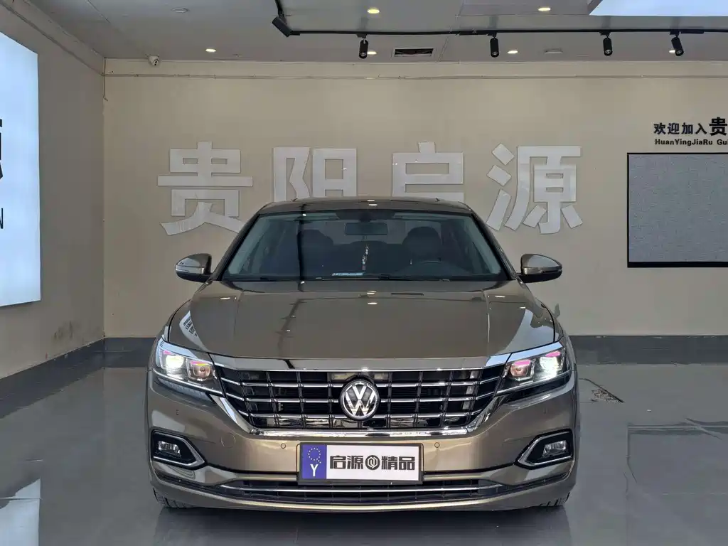 Volkswagen Passat — фото 3