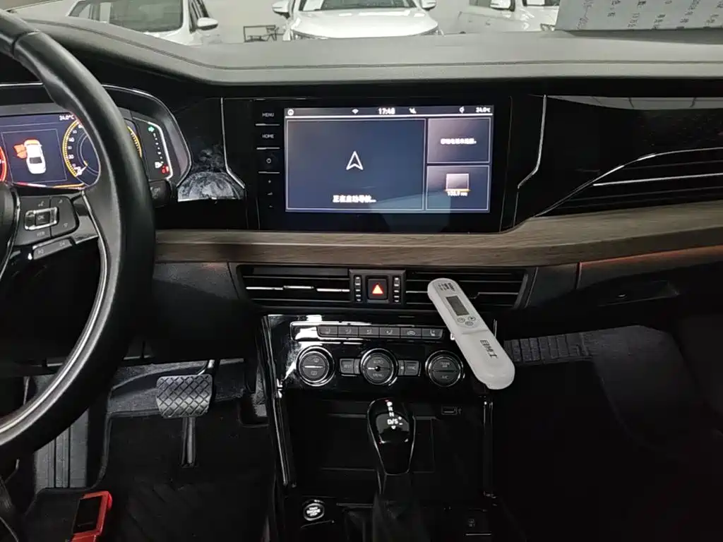 Volkswagen Passat — фото 13