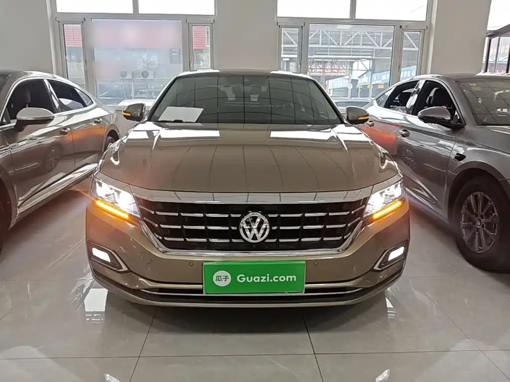 Volkswagen Passat — фото 3