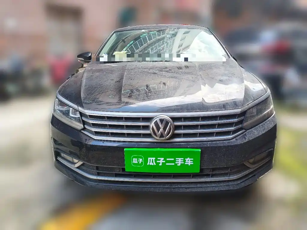 Volkswagen Passat — фото 23