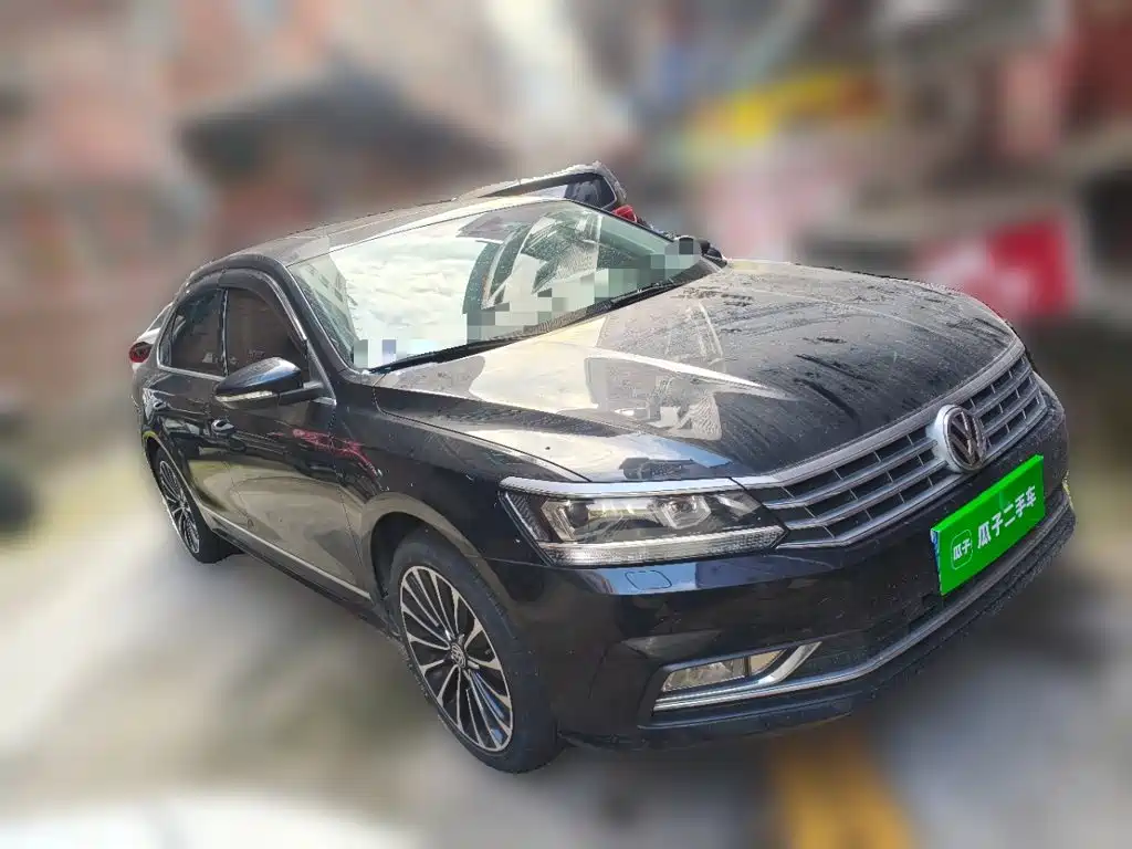 Volkswagen Passat — фото 24