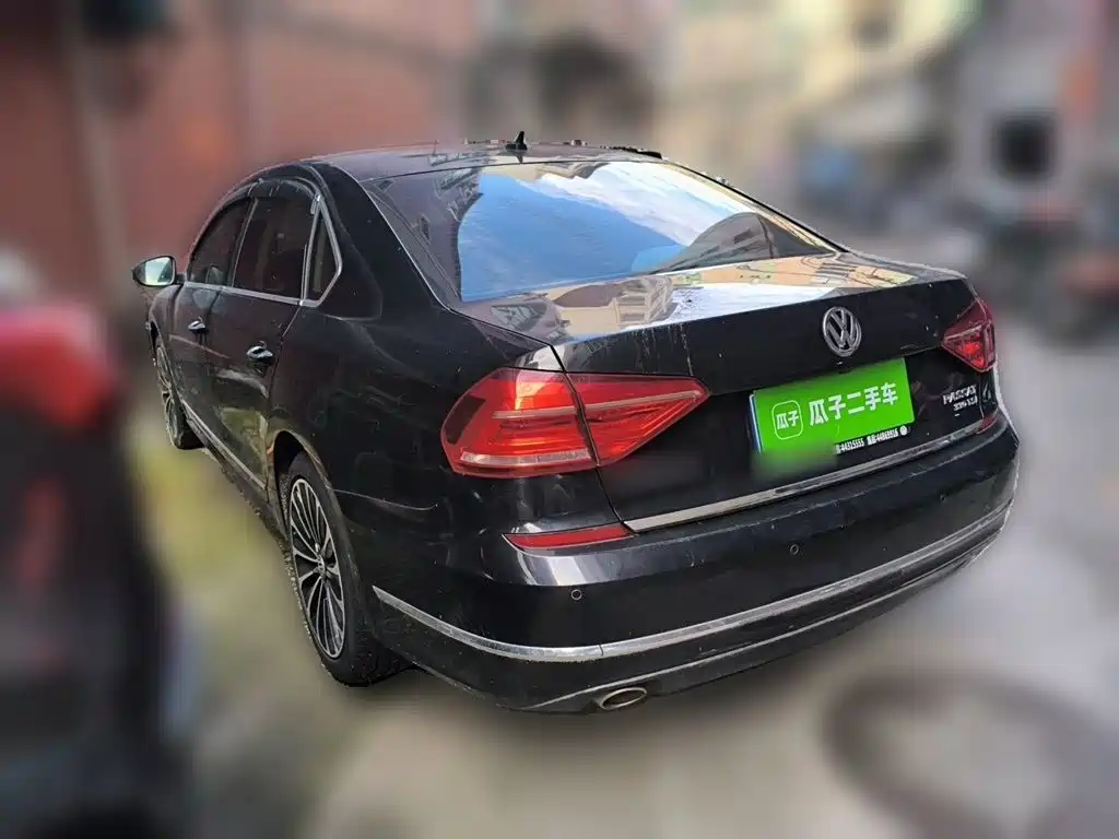 Volkswagen Passat — фото 25
