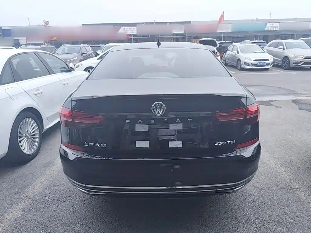 Volkswagen Passat — фото 6