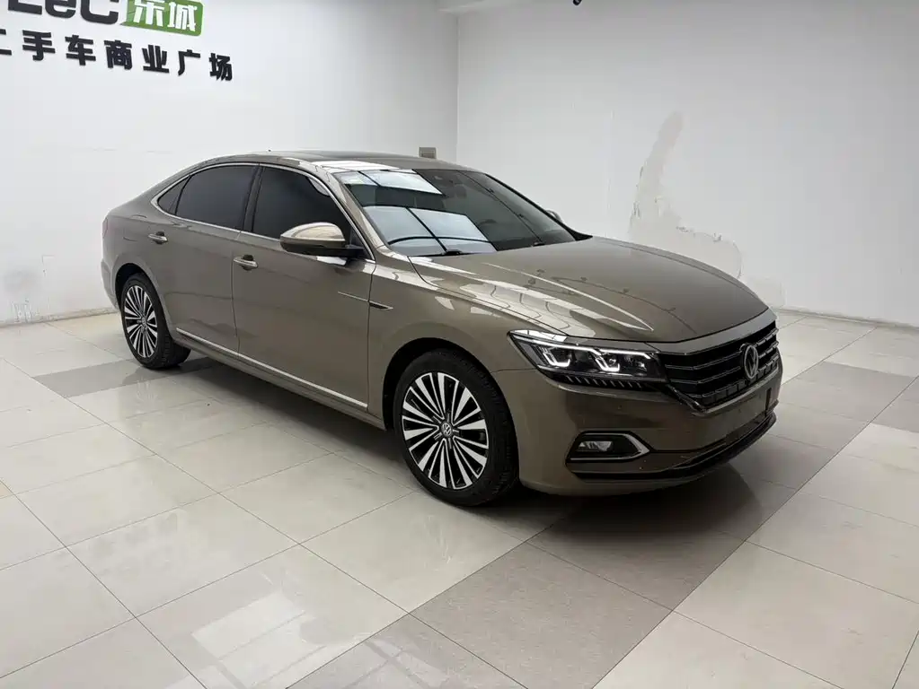 Volkswagen Passat — фото 3