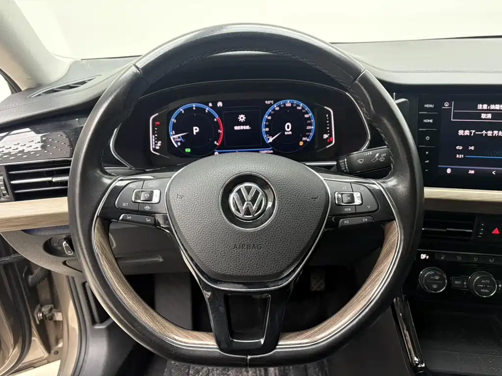 Volkswagen Passat — фото 6