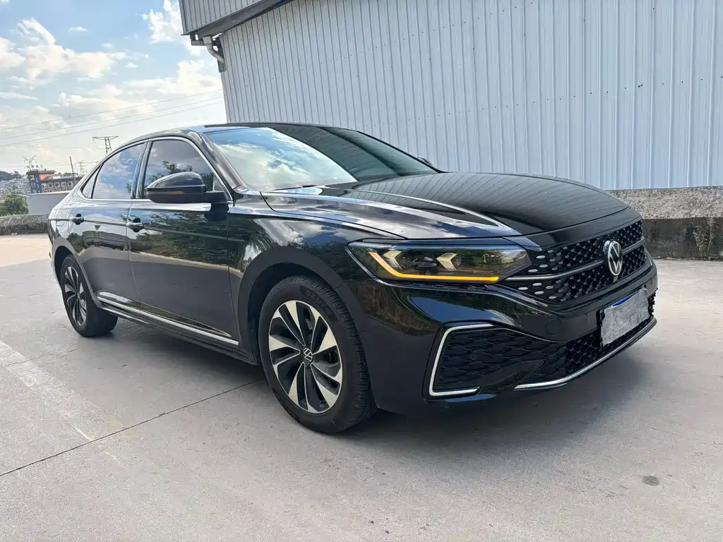 Volkswagen Passat — фото 3