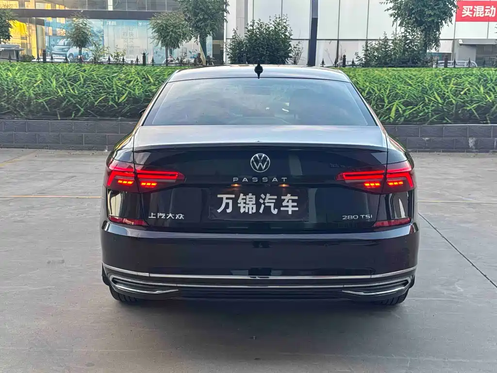 Volkswagen Passat — фото 5