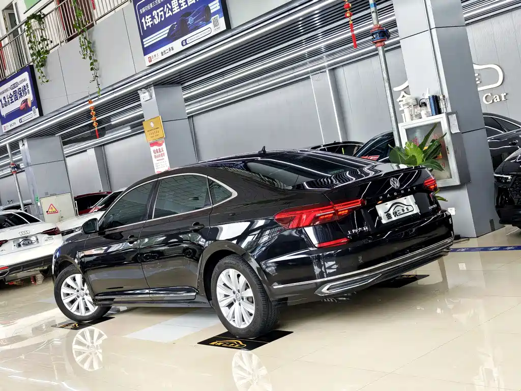 Volkswagen Passat — фото 3