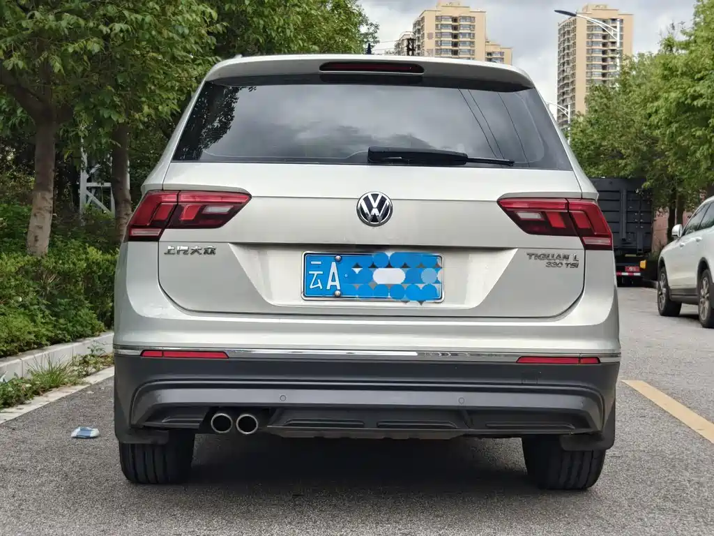 Volkswagen Tiguan L — фото 7