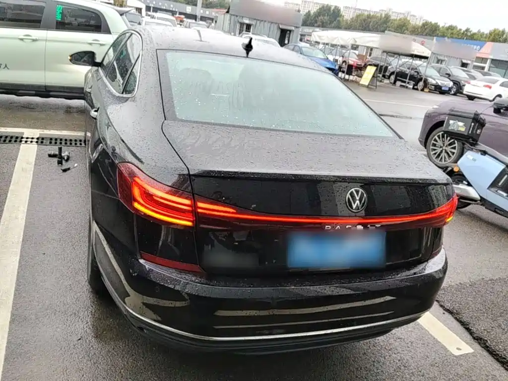 Volkswagen Passat — фото 6