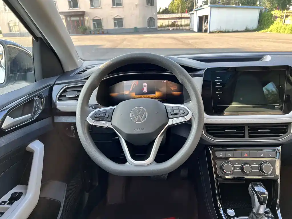 Volkswagen Tharu — фото 10