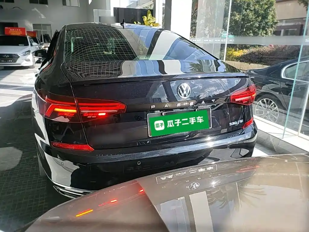 Volkswagen Passat — фото 6