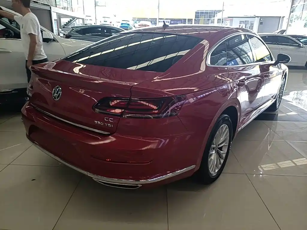 Volkswagen CC — фото 7