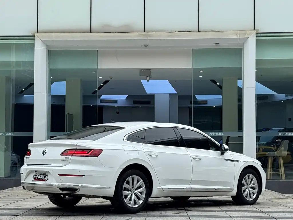 Volkswagen CC — фото 3