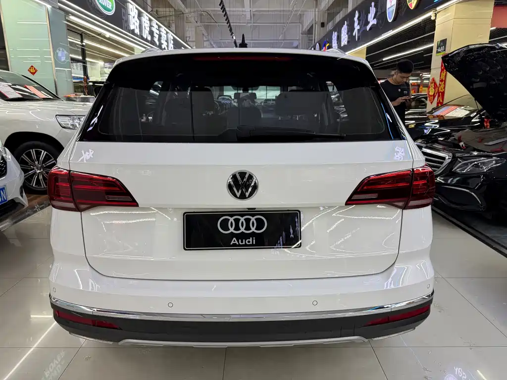 Volkswagen Tharu — фото 5