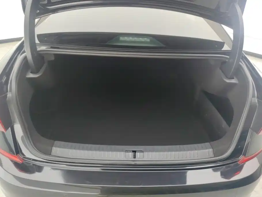 Volkswagen Passat — фото 4