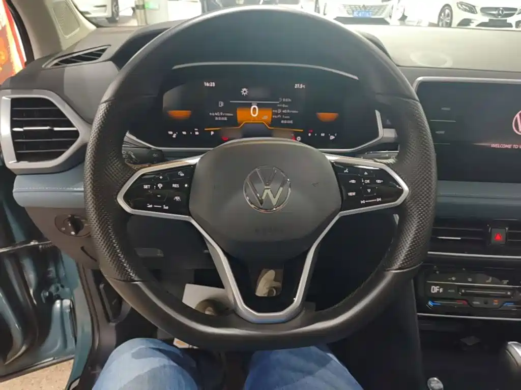 Volkswagen Tharu — фото 11
