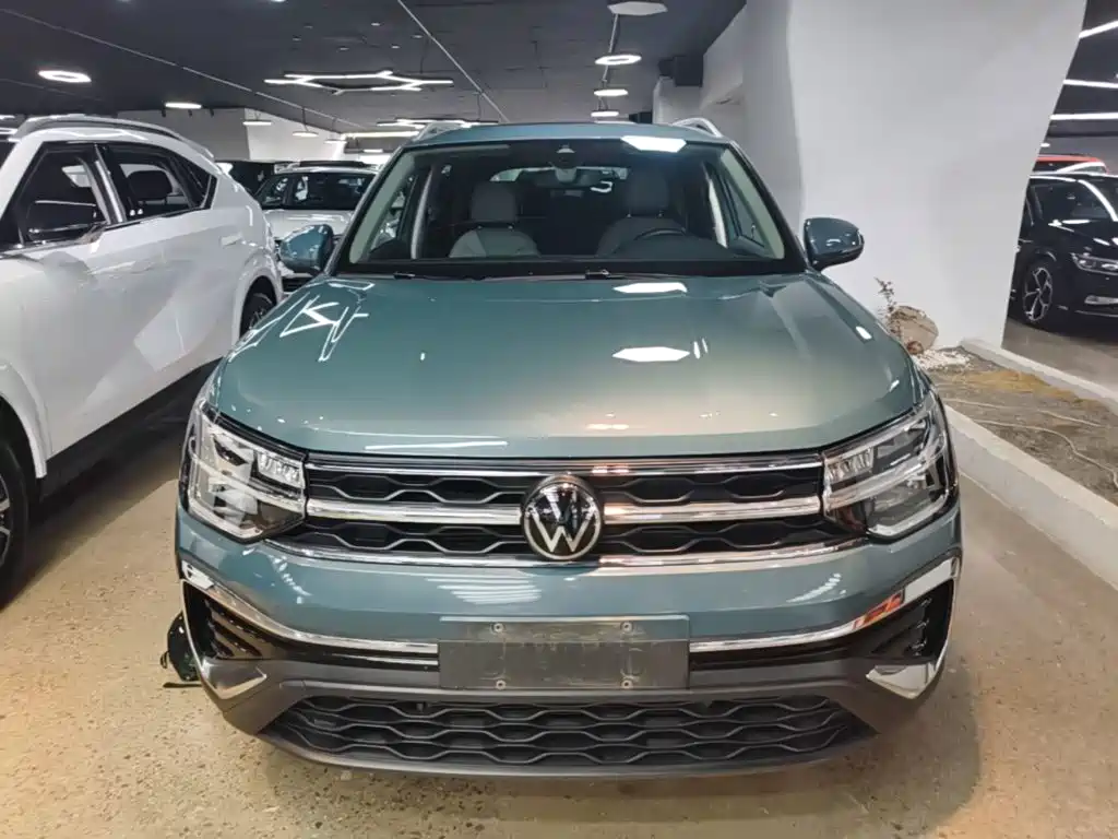 Volkswagen Tharu — фото 3