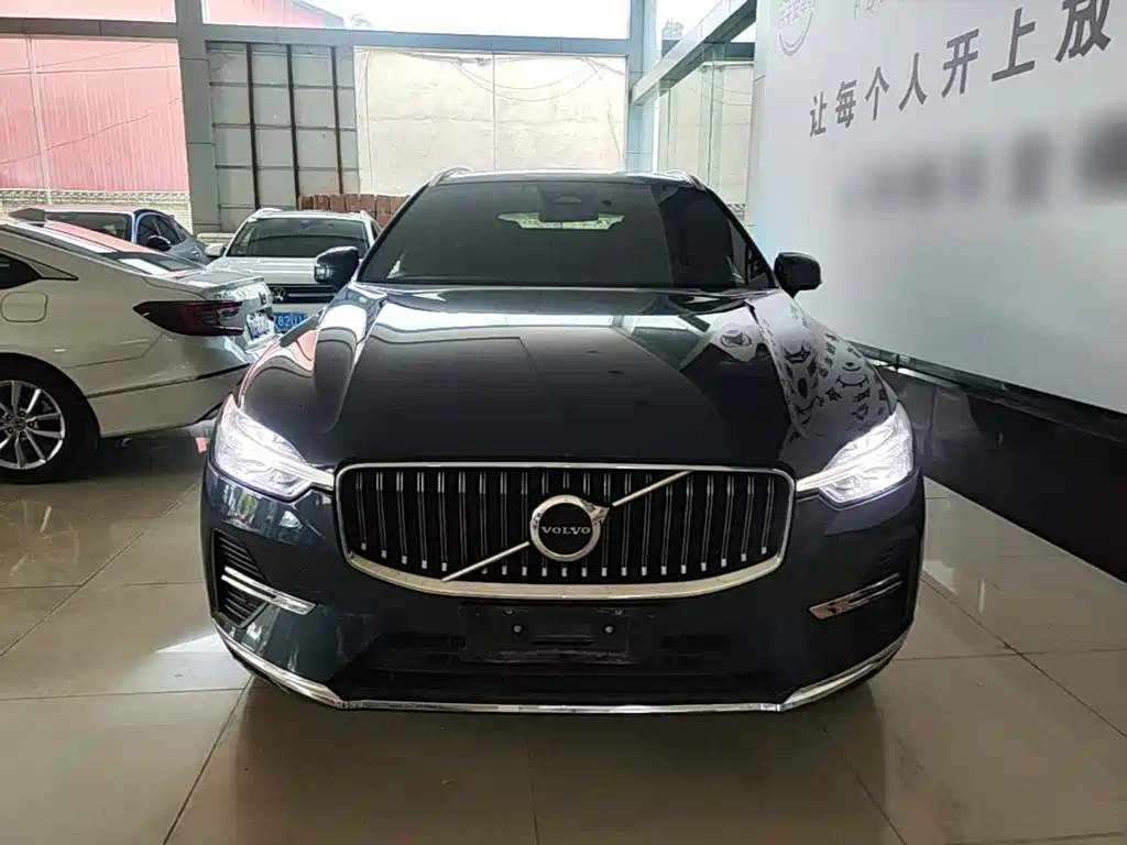Volvo XC60 — фото 3