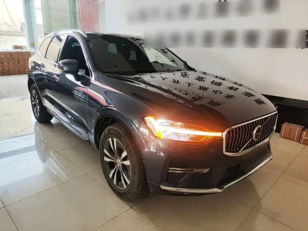 Volvo XC60 — фото 4