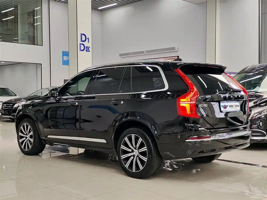 Volvo XC90 — фото 4