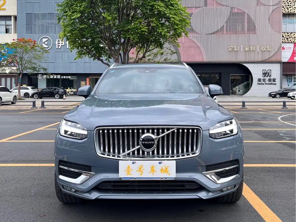 Volvo XC90 — фото 2