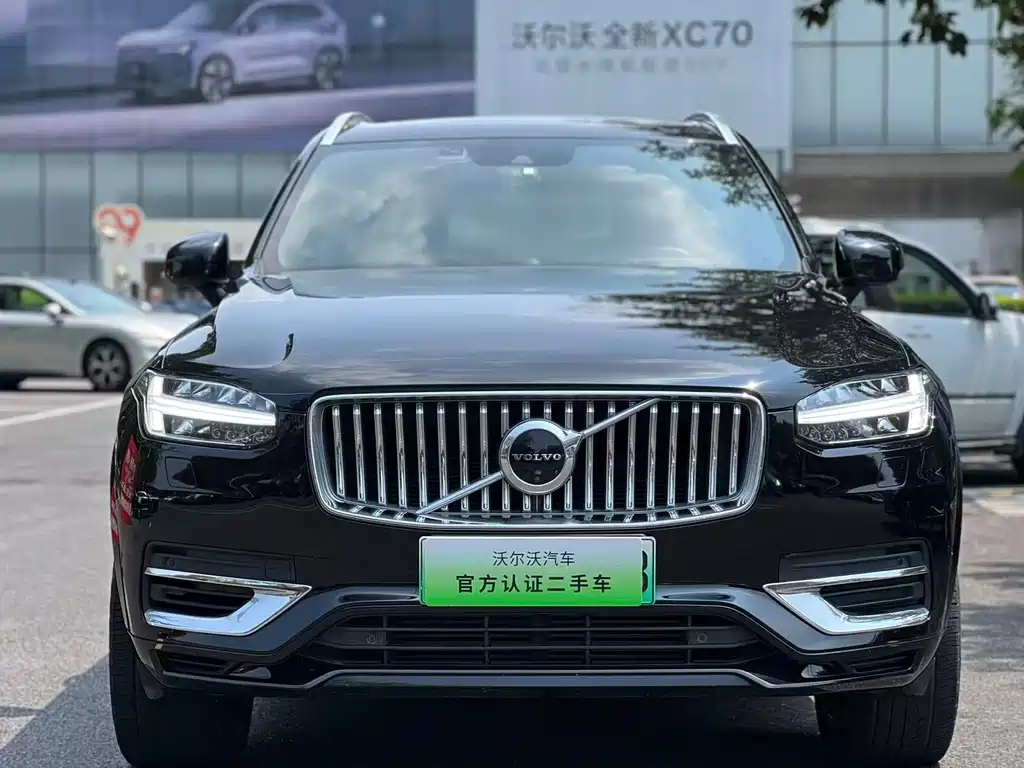 Volvo XC90 PHEV — фото 3