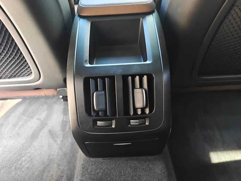 Volvo S90 — фото 10
