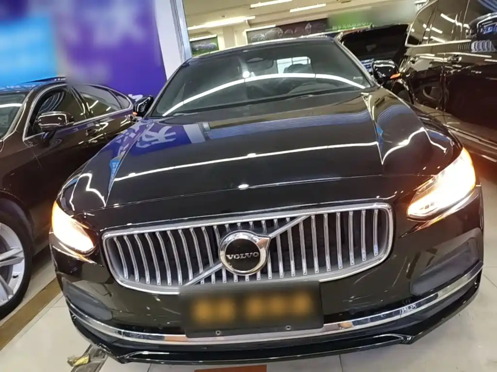 Volvo S90 — фото 3