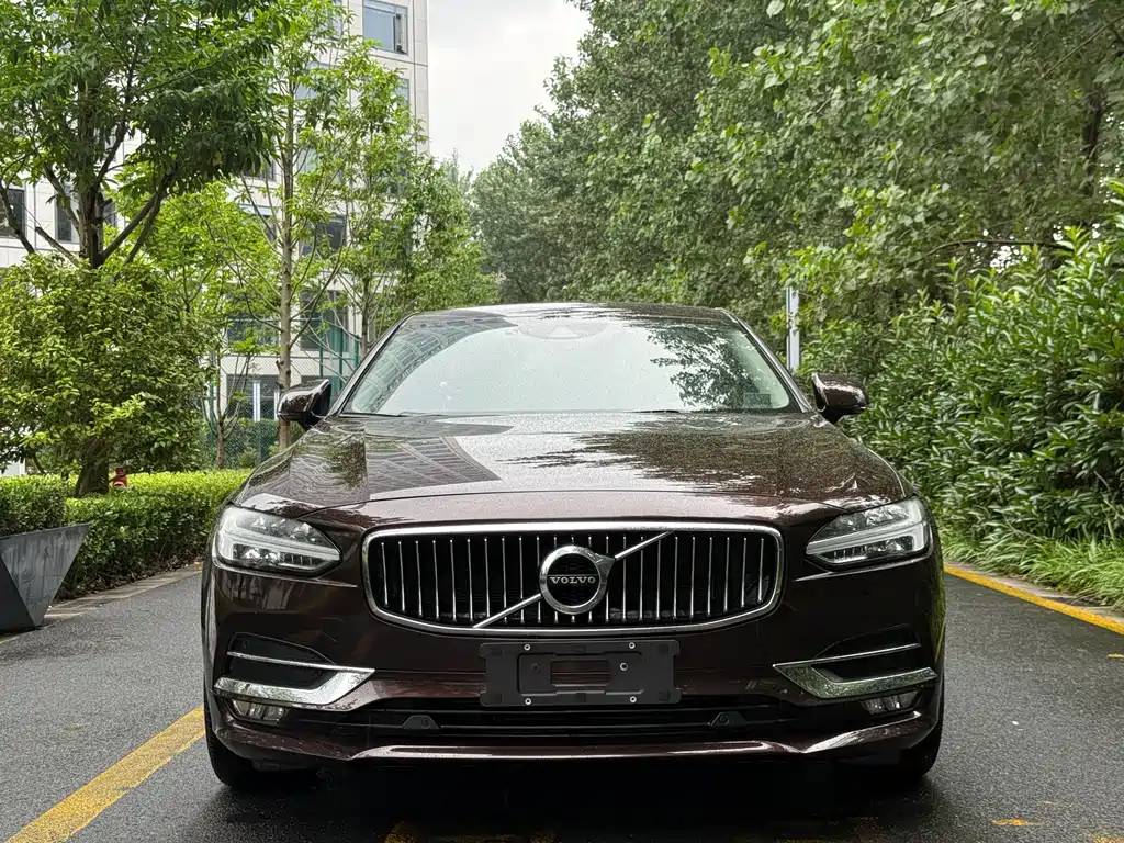 Volvo S90 — фото 2