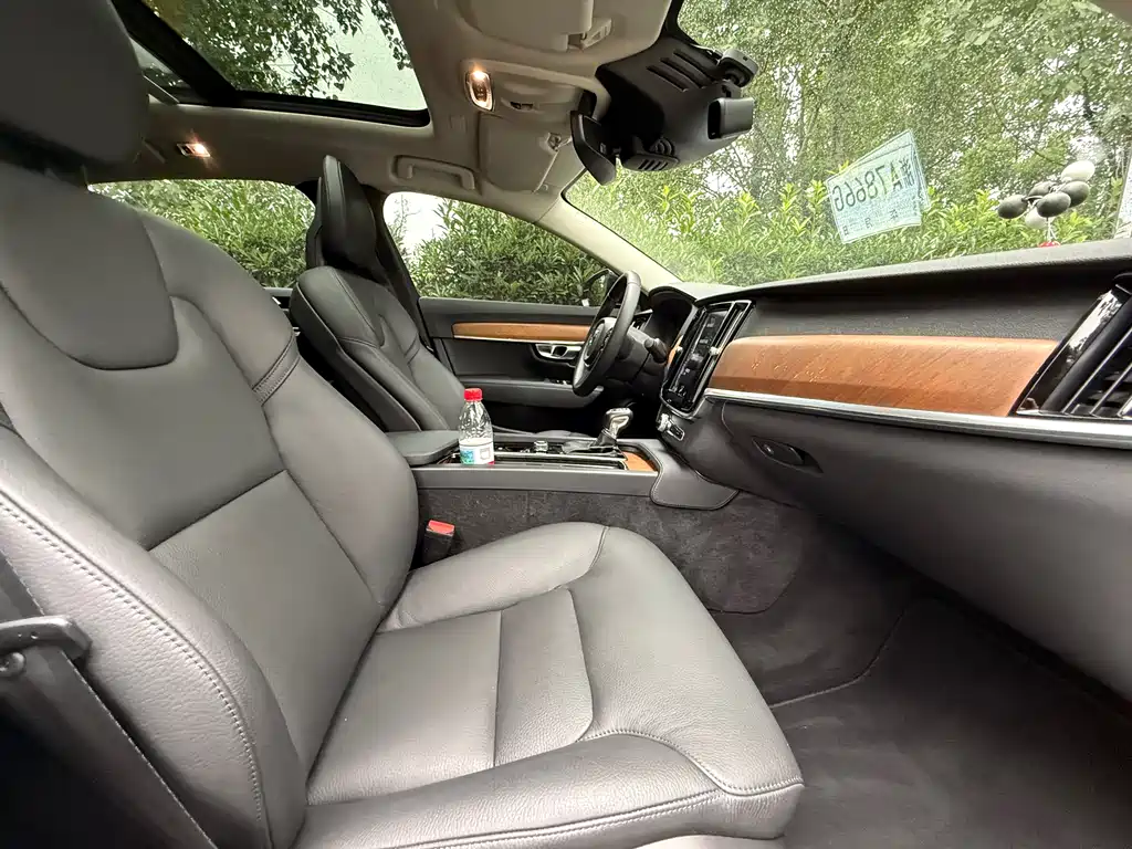 Volvo S90 — фото 9