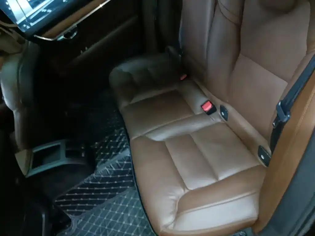 Volvo S90 — фото 17