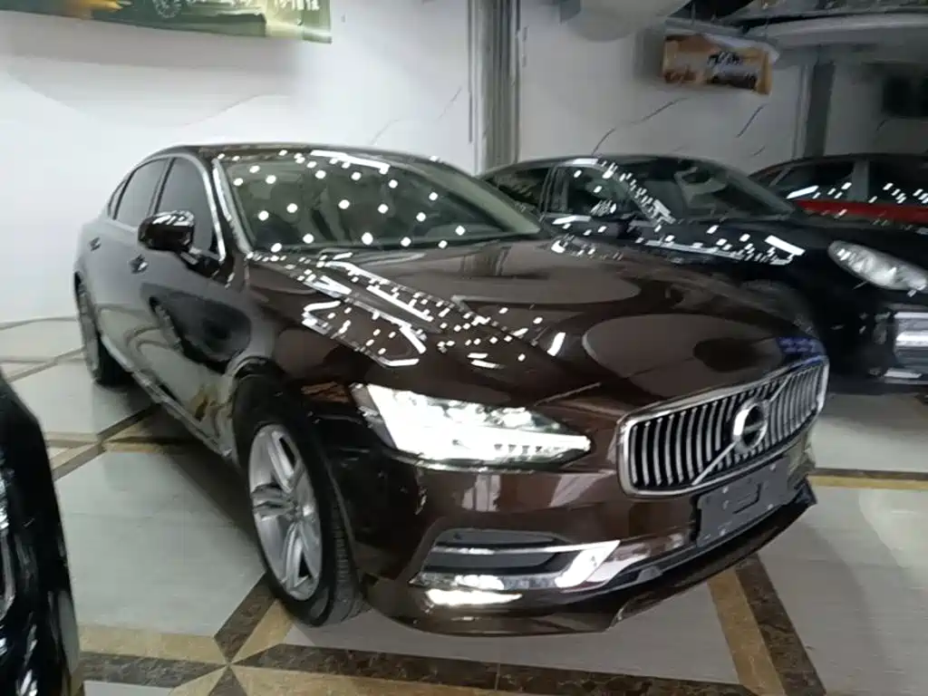 Volvo S90 — фото 4