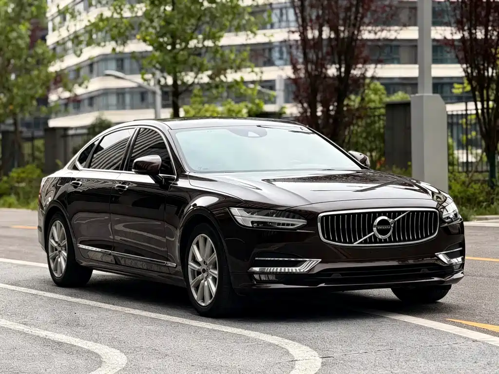 Volvo S90 — фото 3