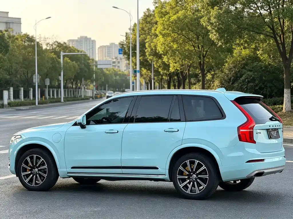 Volvo XC90 PHEV — фото 7